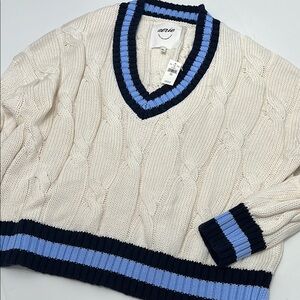 NWT Aerie Cream Cable Knit Sweater with Blue Accents Size L